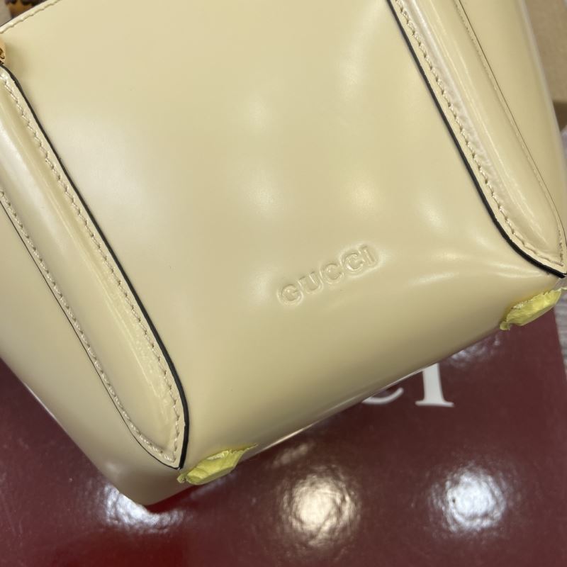 Gvc*1 tote bags